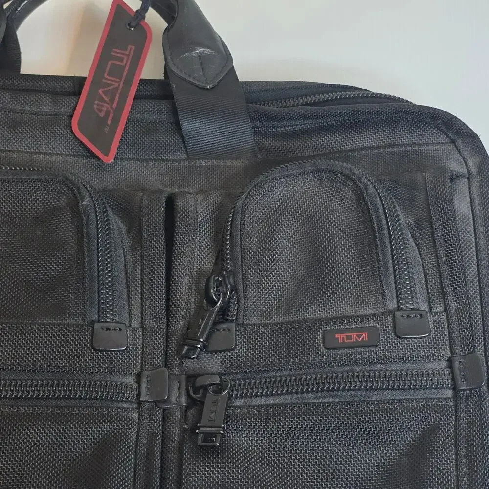 Tumi Alpha T-Pass 16